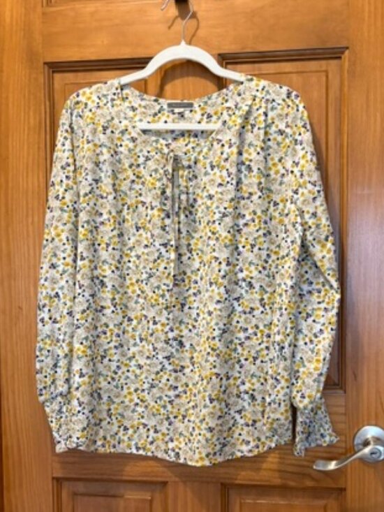 Pleione Tops - Pleione print tie front blouse